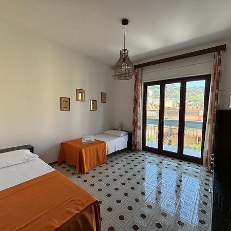 Archimede Lounge Apartment Cefalu Bagian luar foto