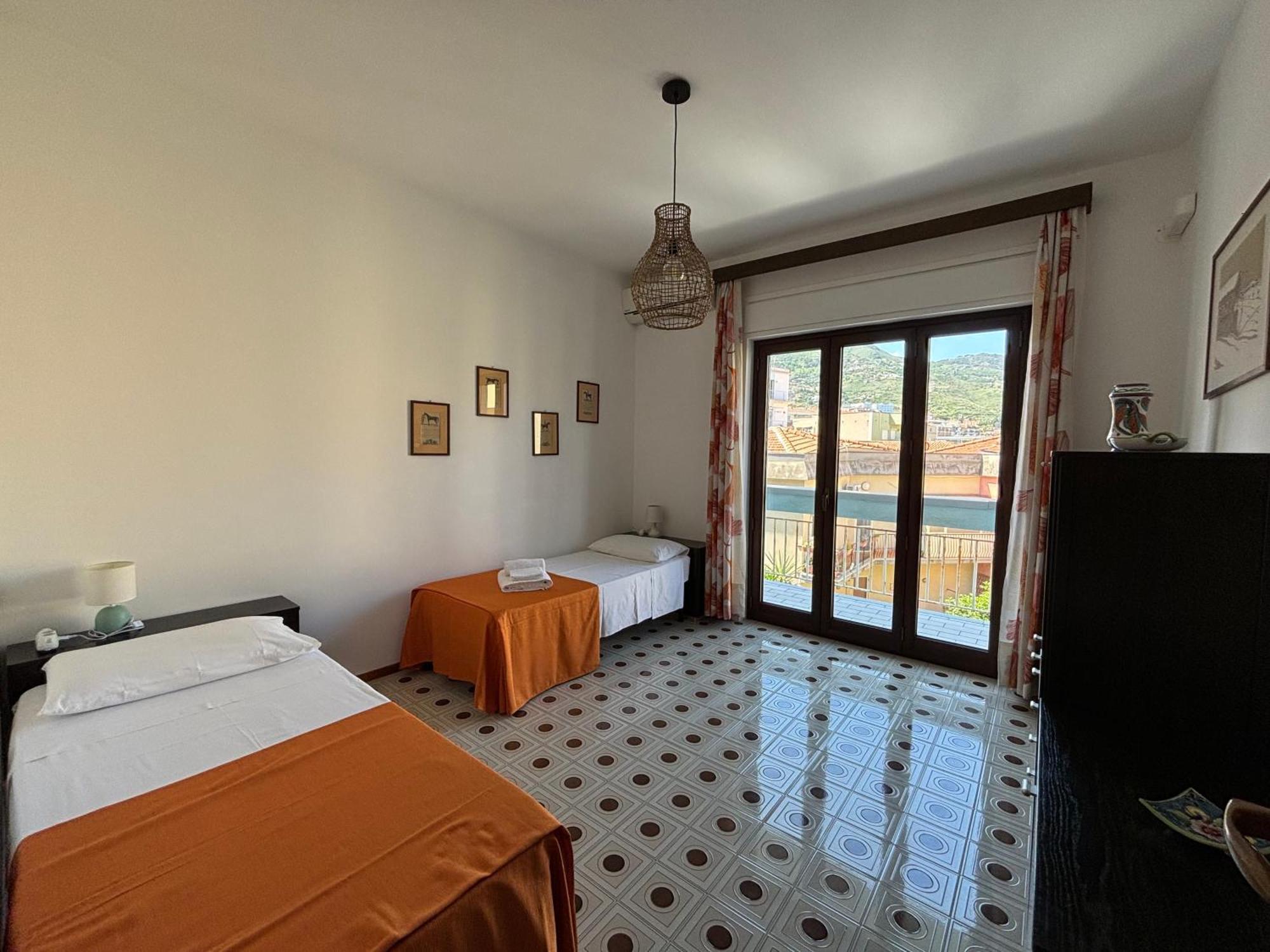 Archimede Lounge Apartment Cefalu Bagian luar foto