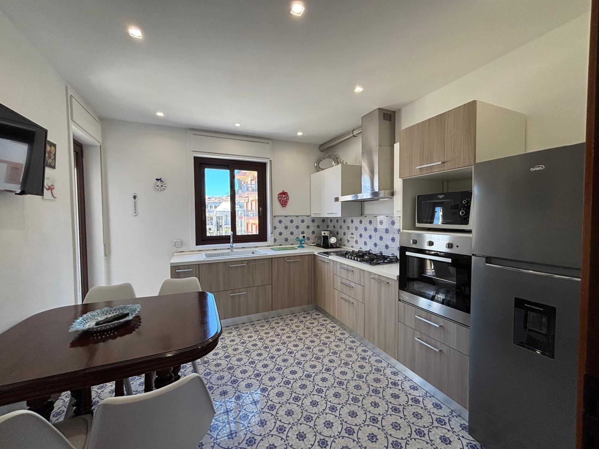 Archimede Lounge Apartment Cefalu Bagian luar foto